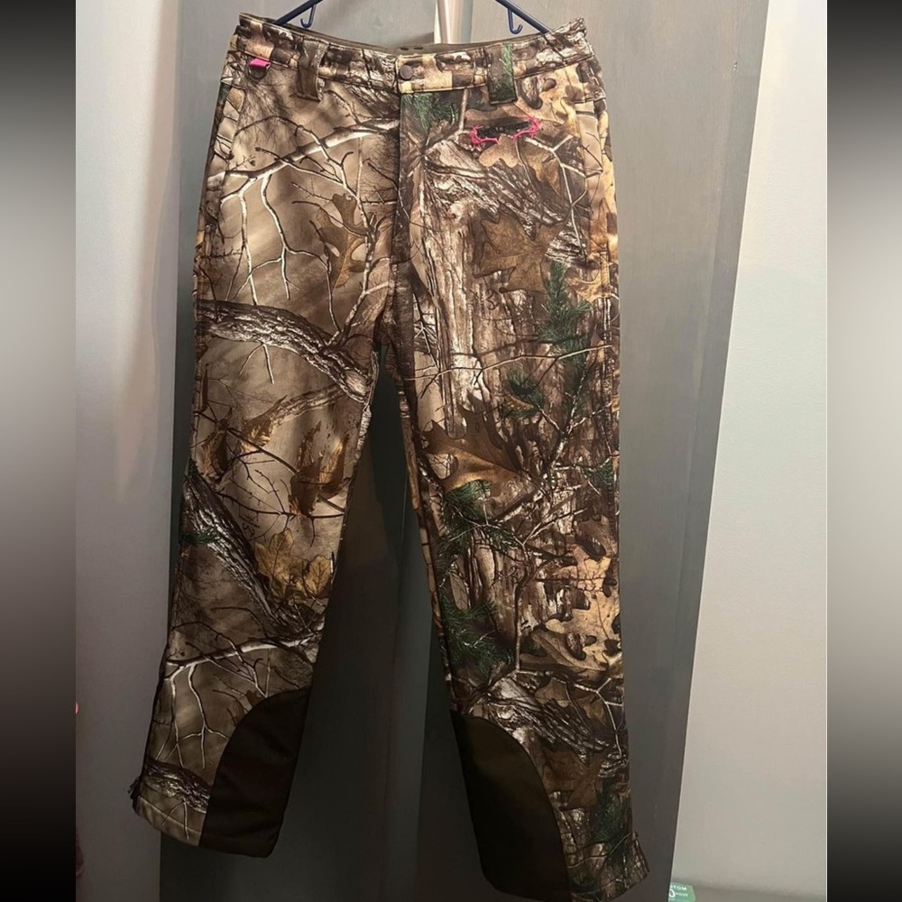 Women’s Realtree Camouflage Pants - Size M (38-40)